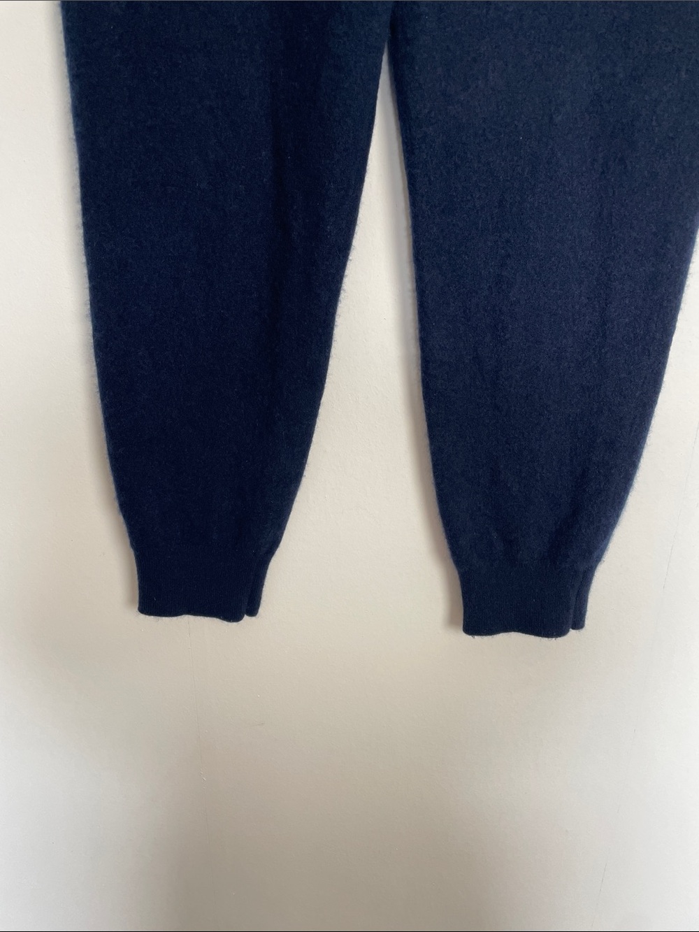 Quince Mongolian Cashmere Women M Navy Knit Drawstring Waist Sweatpants Jogger - Picture 3 of 7